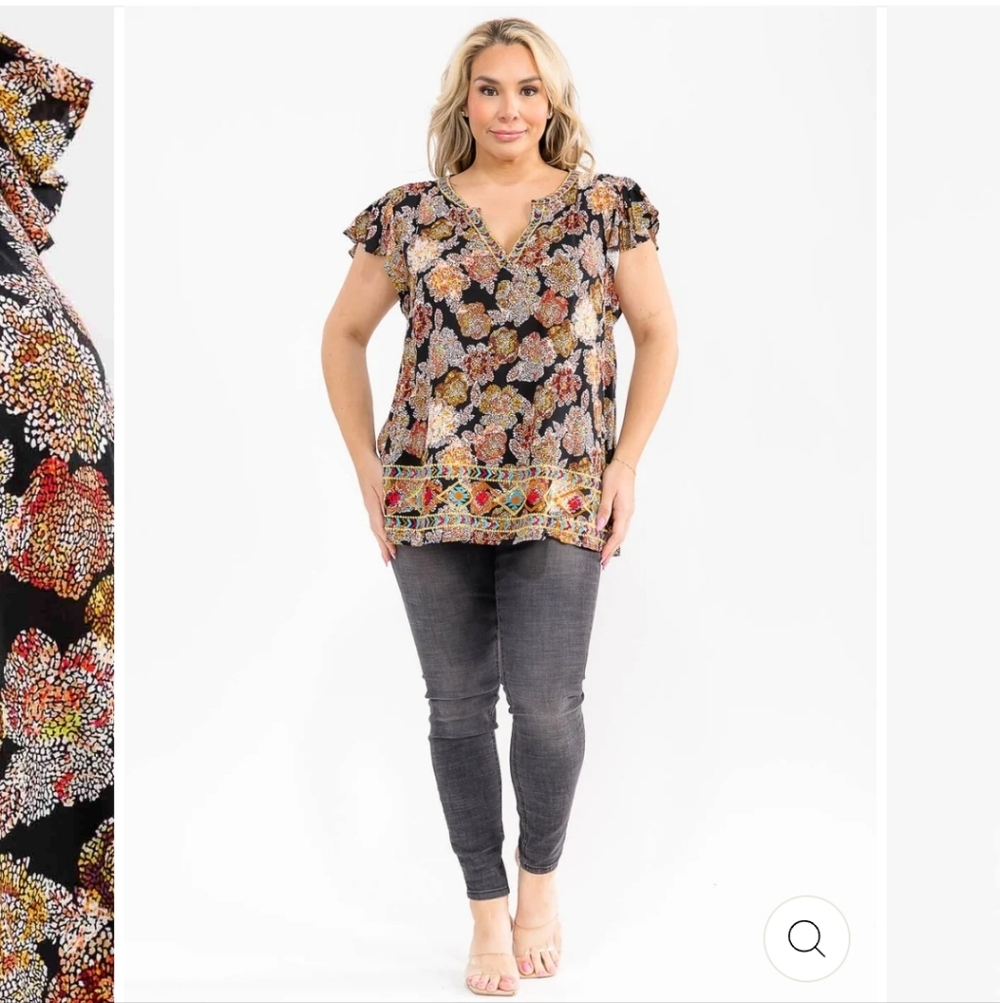 Chic Floral Women's Blouse in Black